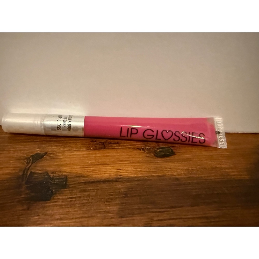 Bath & Body Works Lip Glossies Boldly Pink High Shine Squeeze Tube Lip Gloss
